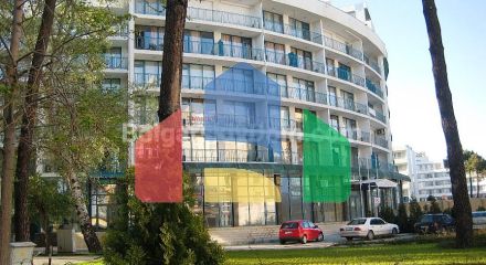 Просторная двухкомнатная квартира в Колизей