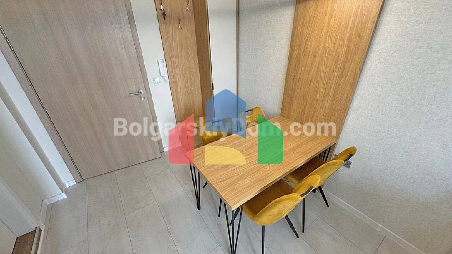 Двухкомнатная квартира в Доменико