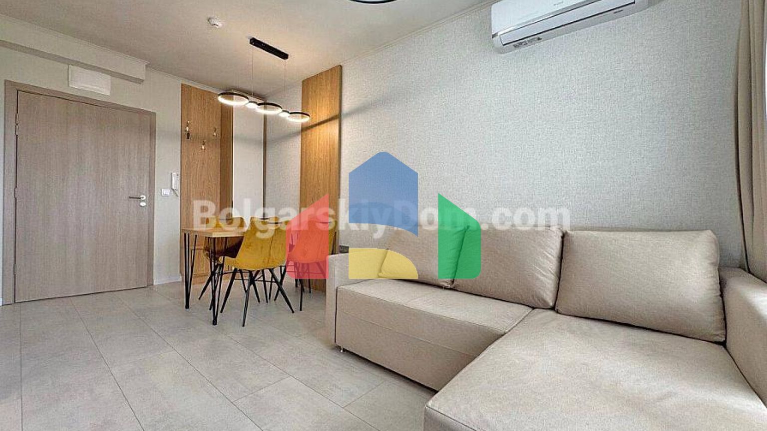 Двухкомнатная квартира в Доменико