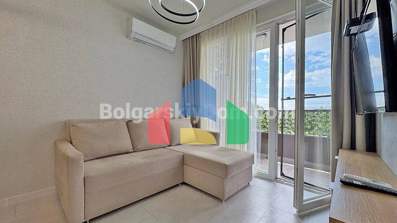 Двухкомнатная квартира в Доменико