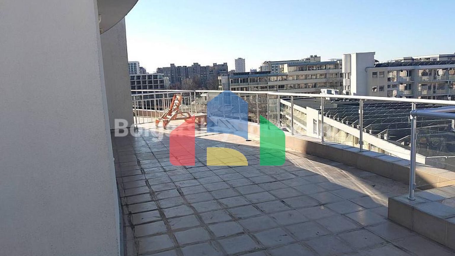 Трикімнатна квартира в Ясень