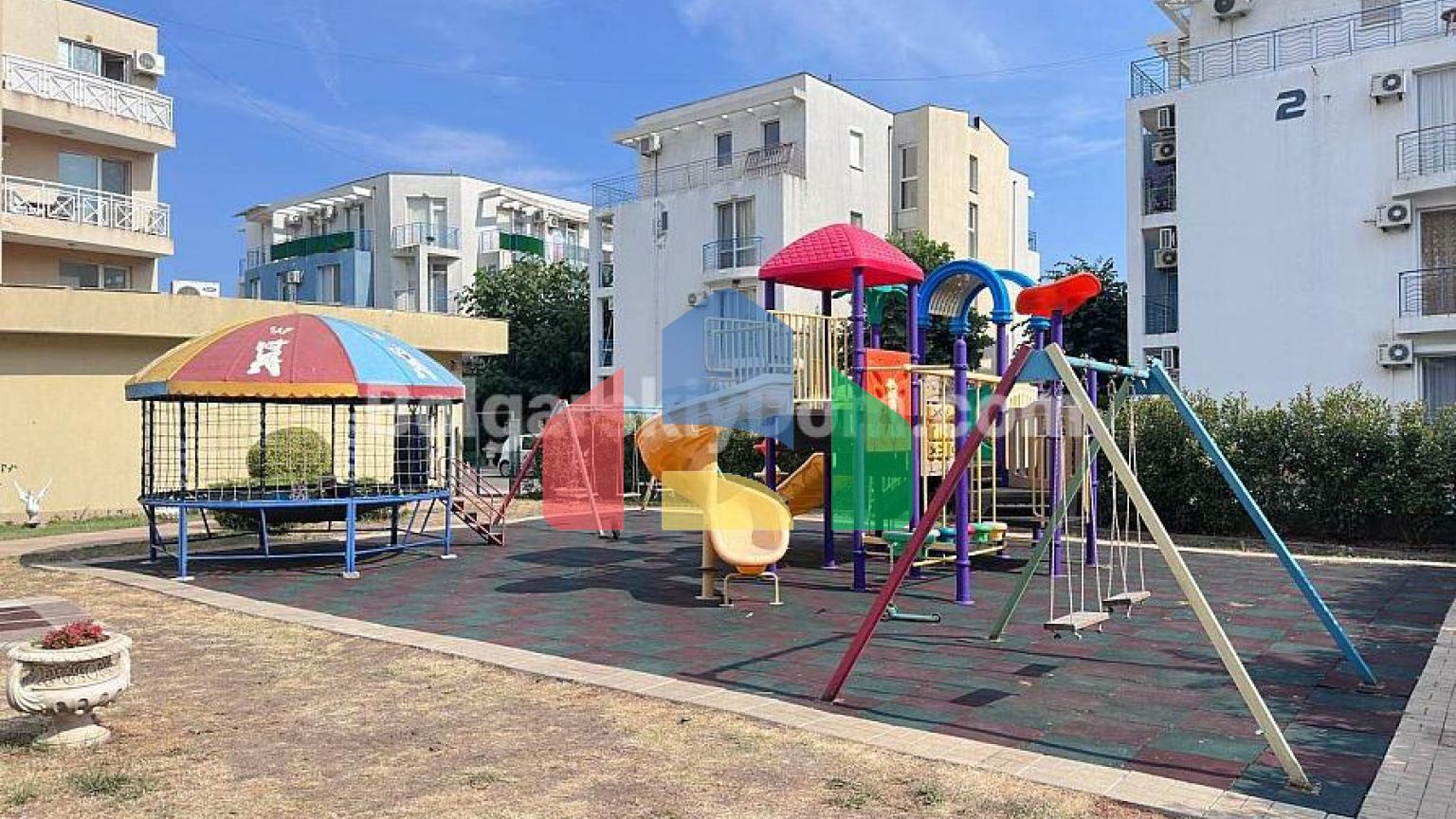 Квартира-студія в Санні Дей 3