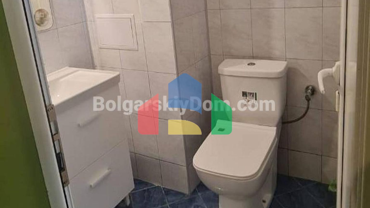 Трикімнатна квартира в Піроп Сіті