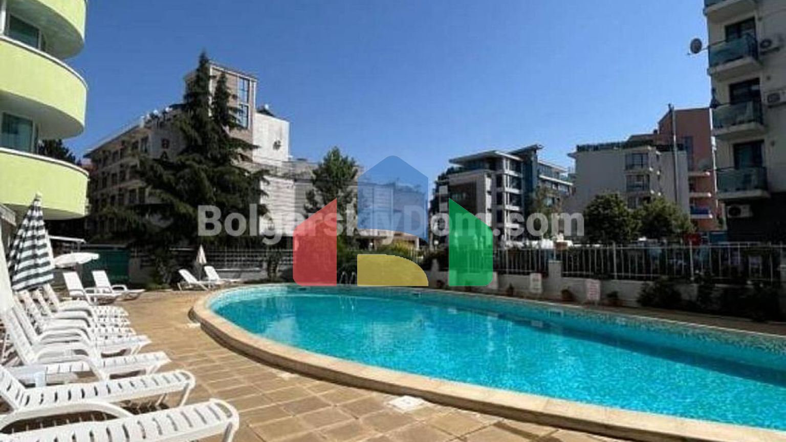 Трикімнатна квартира в Піроп Сіті