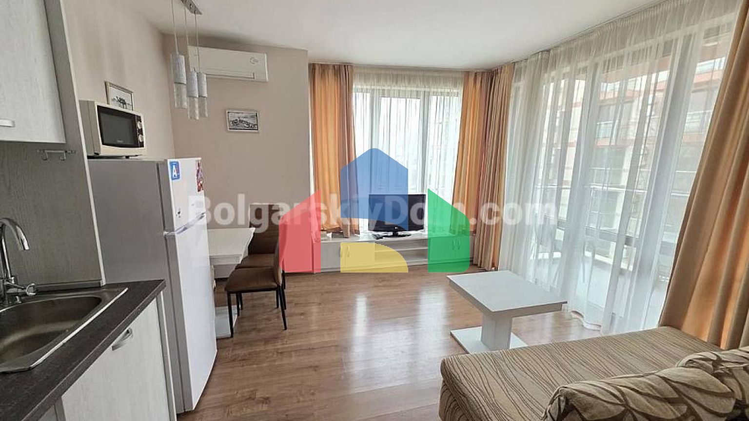 Двокімнатна квартира в Тарсіс