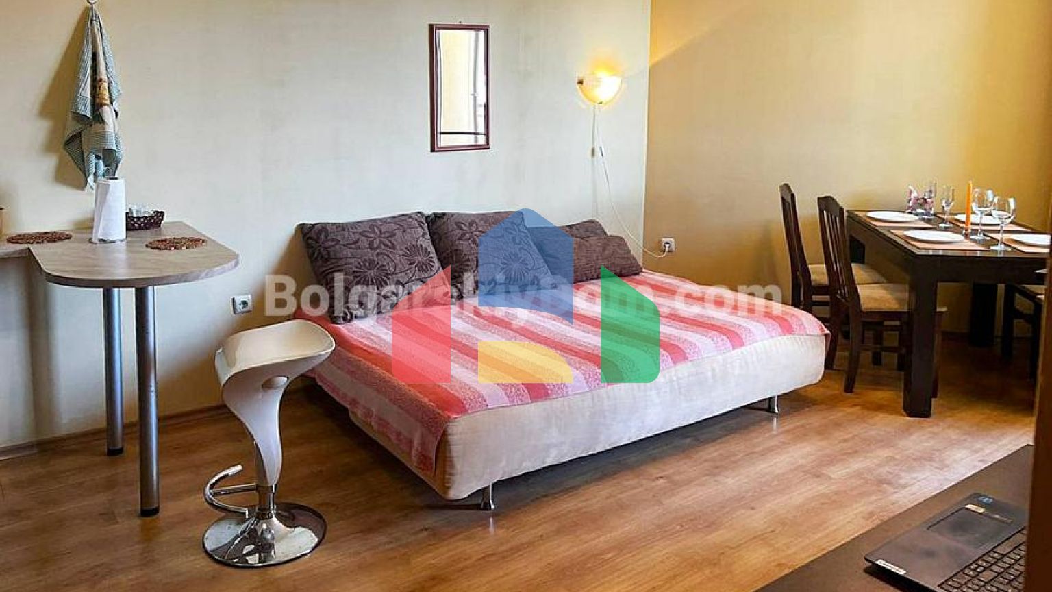 Двокімнатна квартира в Амадеус 5