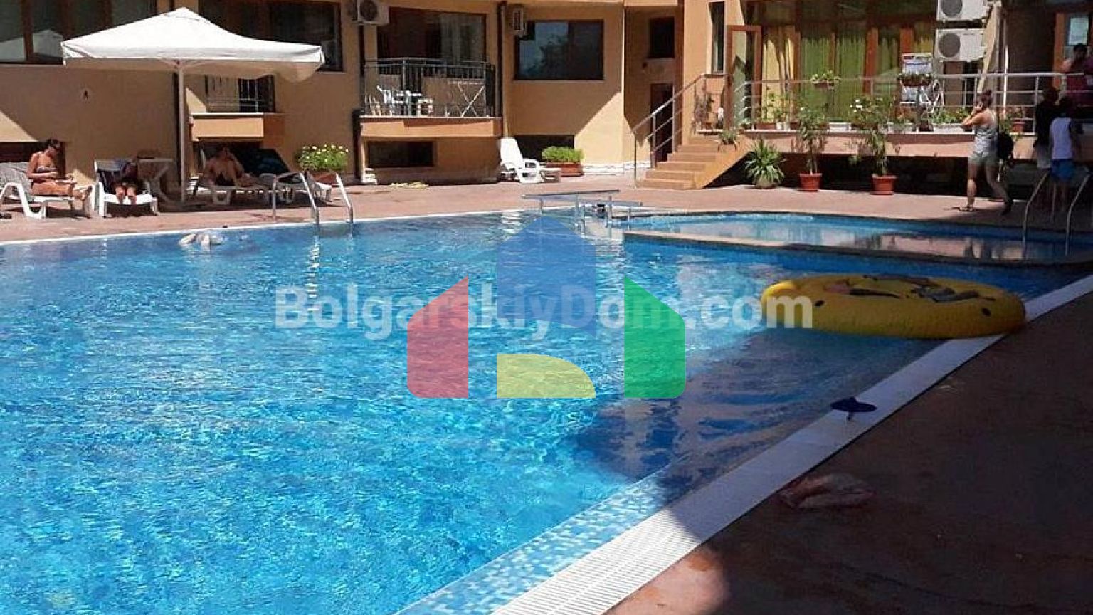 Двокімнатна квартира в Амадеус 5