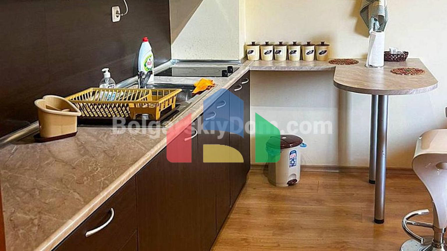 Двокімнатна квартира в Амадеус 5