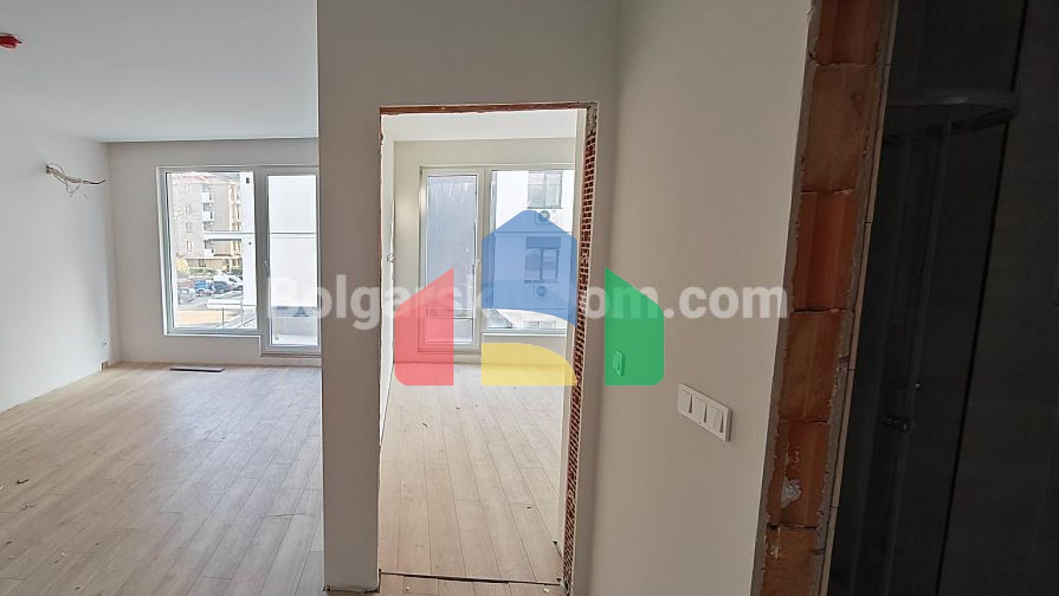 Двокімнатна квартира в Емілія Романа Есте