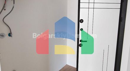 Двокімнатна квартира в Емілія Романа Есте