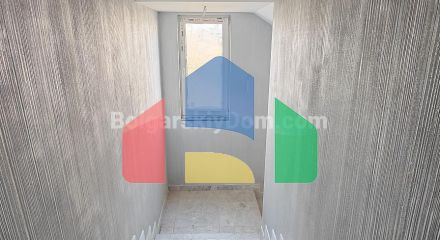 Двокімнатна квартира в Емілія Романа Есте