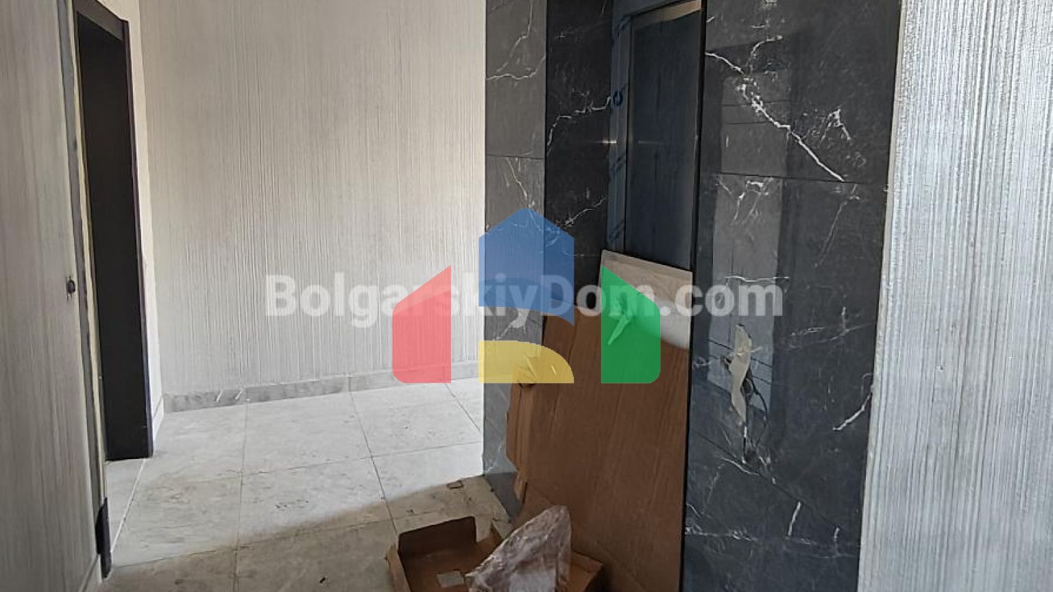 Двокімнатна квартира в Емілія Романа Есте