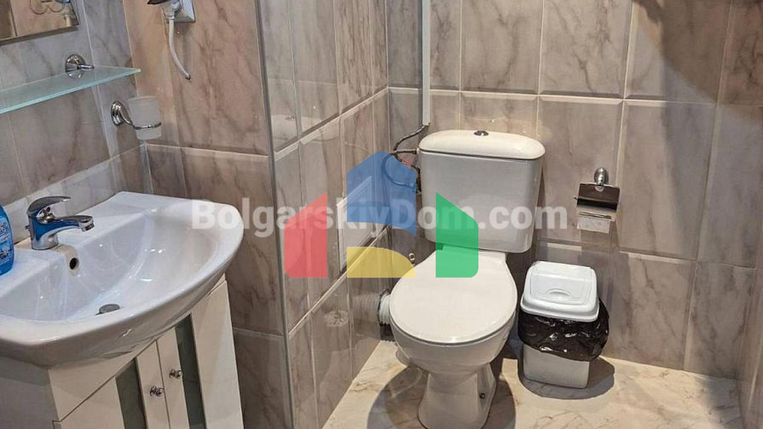 Двокімнатна квартира в Сезони 3