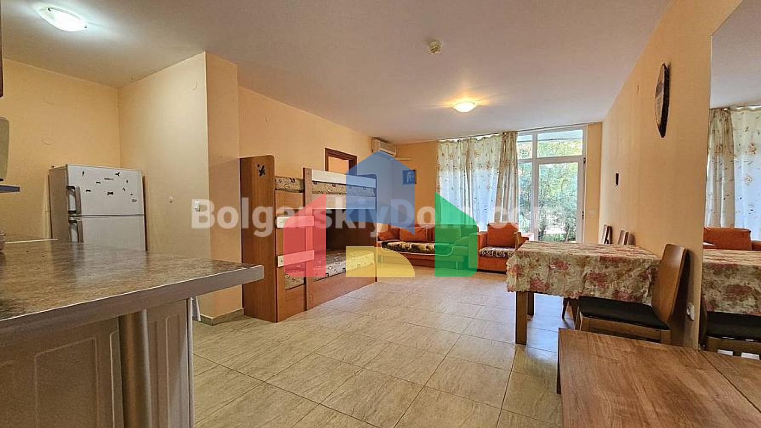 Двокімнатна квартира в Сан Вілладж