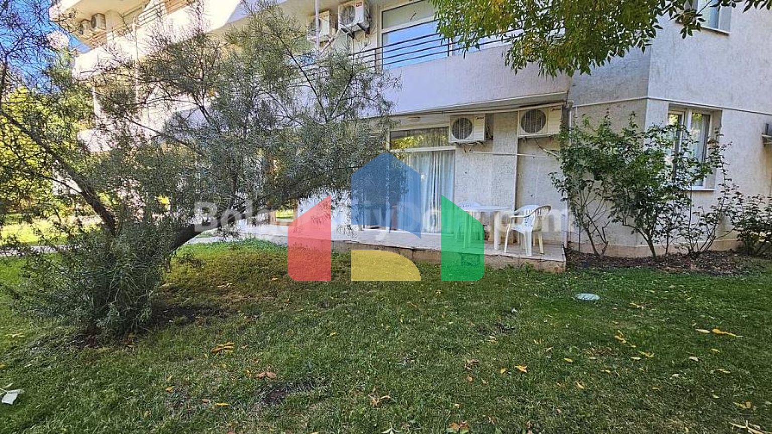 Двокімнатна квартира в Сан Вілладж