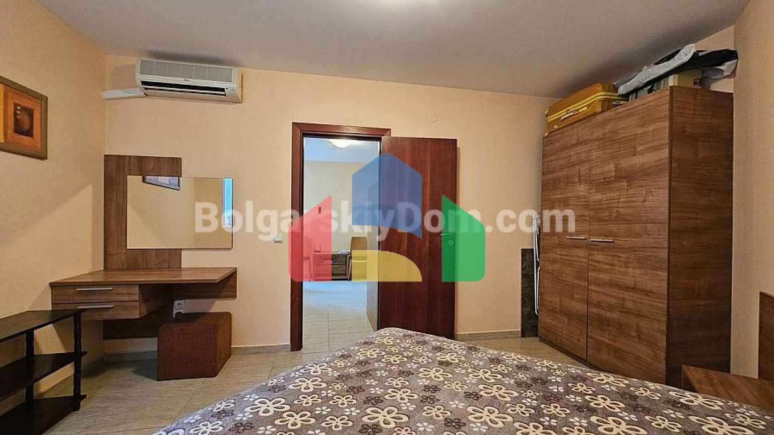 Двокімнатна квартира в Сан Вілладж