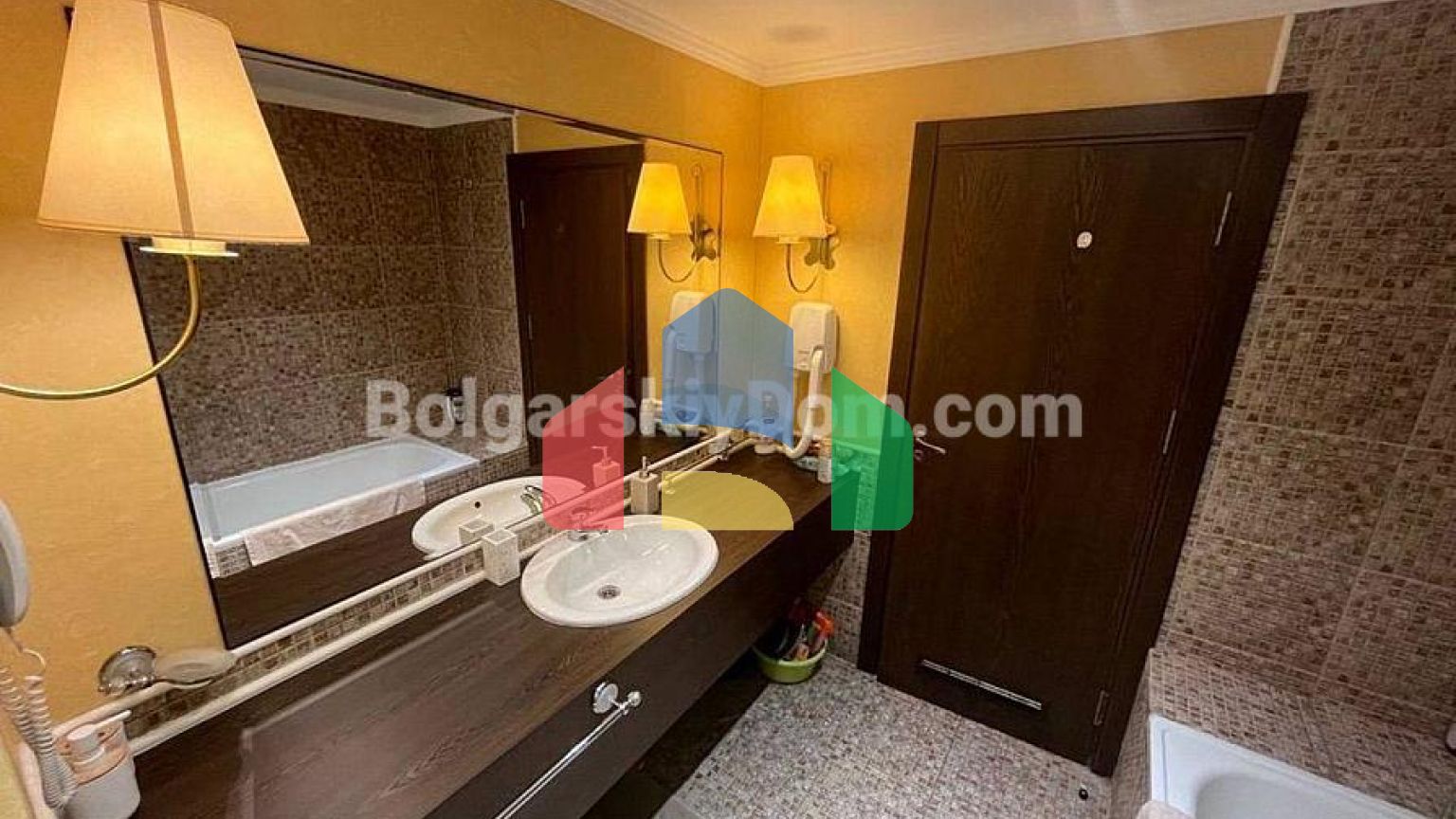 Двокімнатна квартира в Роял Біч Барсело