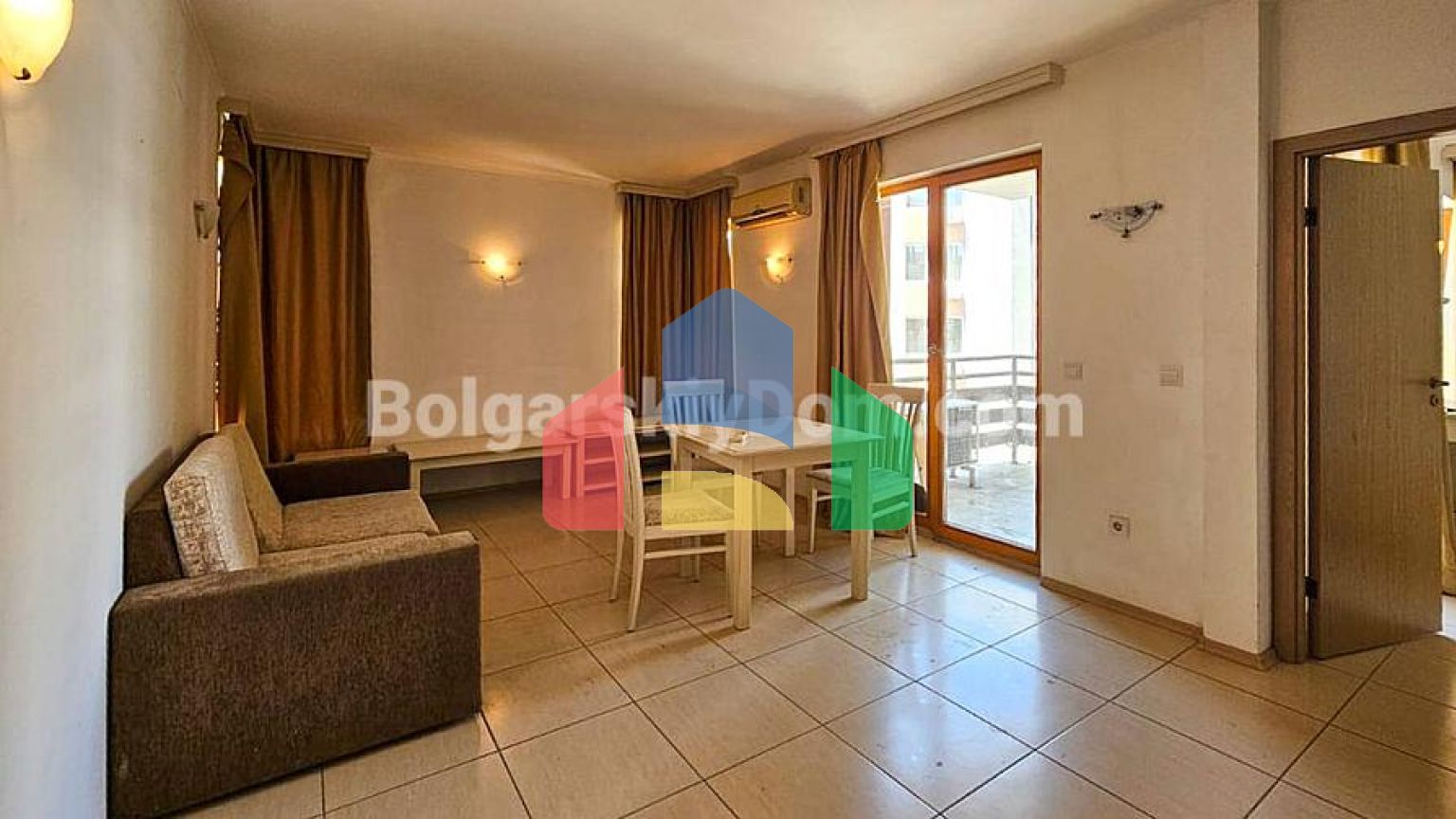 Квартири від забудовника в Тріа Апартментс