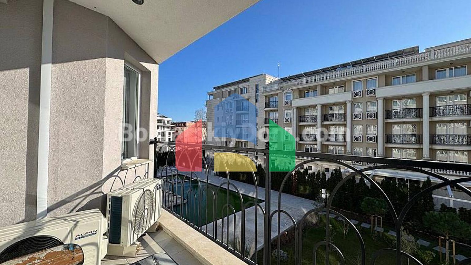 Трикімнатна квартира в J`adore Secret Garden