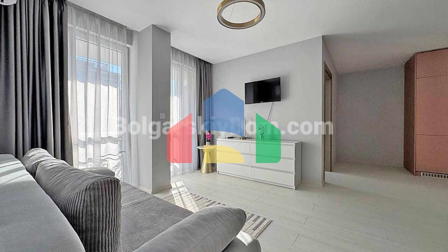 Трикімнатна квартира в J`adore Secret Garden