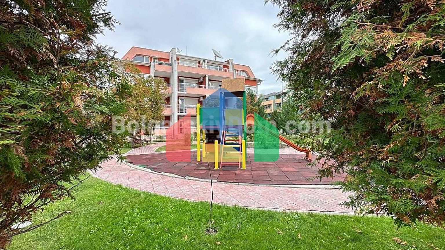 Двокімнатна квартира в Санні Форт