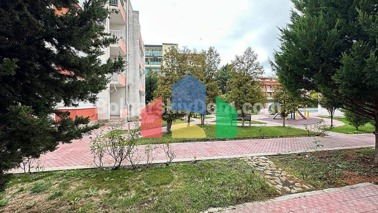 Двокімнатна квартира в Санні Форт