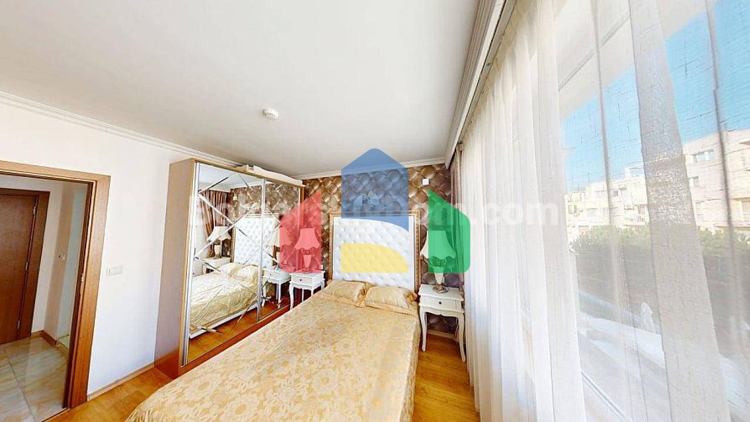 Двокімнатна квартира в світ Хоум 3