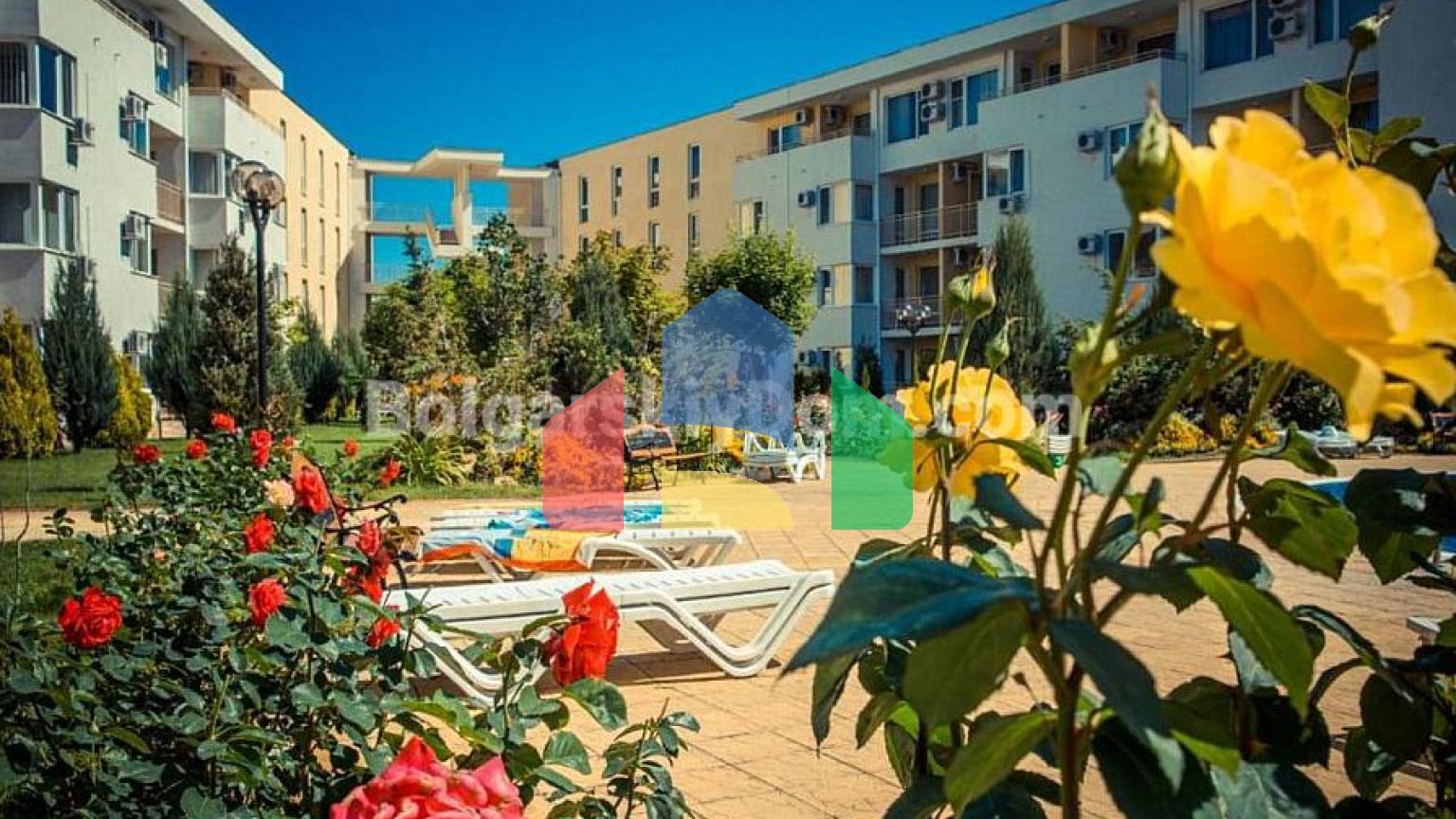 Двокімнатна квартира в Несебр Форт Клуб