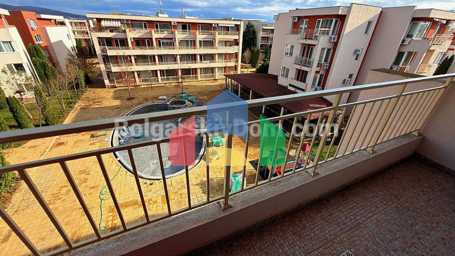 Двокімнатна квартира в Несебр Форт Клуб