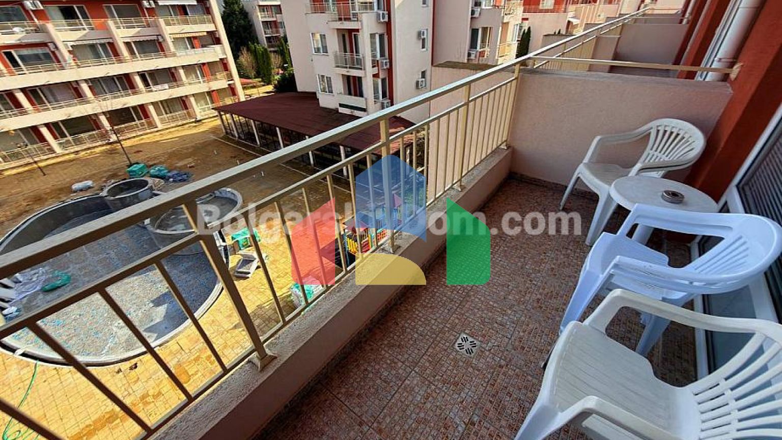 Двокімнатна квартира в Несебр Форт Клуб