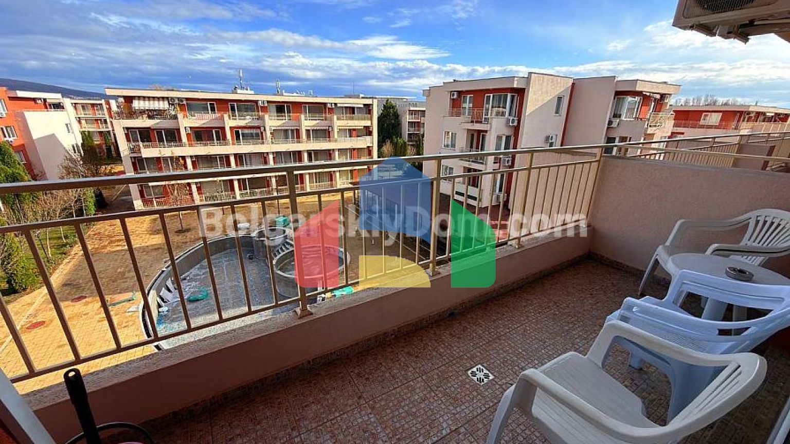 Двокімнатна квартира в Несебр Форт Клуб