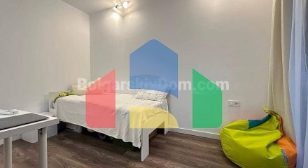 Чотирикімнатна квартира в Санні В'ю Централ