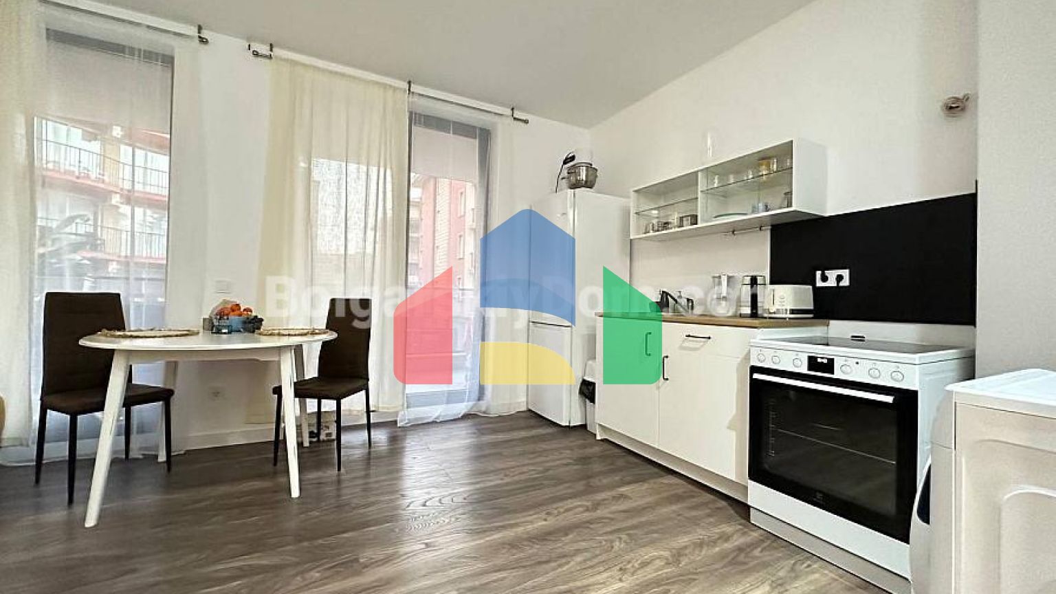 Чотирикімнатна квартира в Санні В'ю Централ