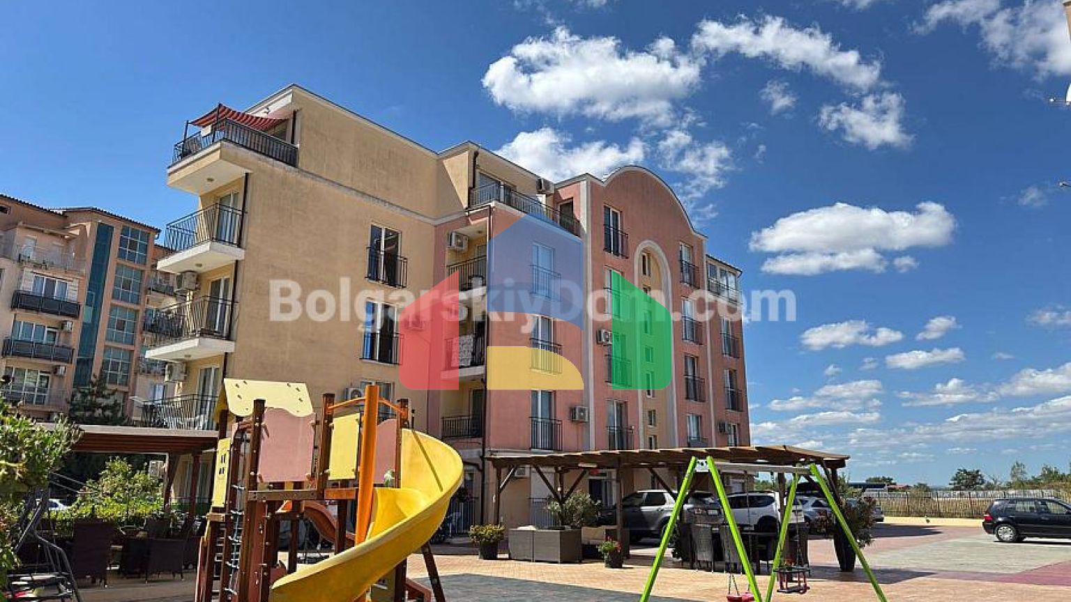 Двокімнатна квартира в Голден Дей 2