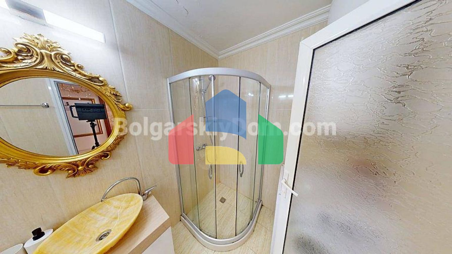 Двокімнатна квартира в Світ Хоум 3