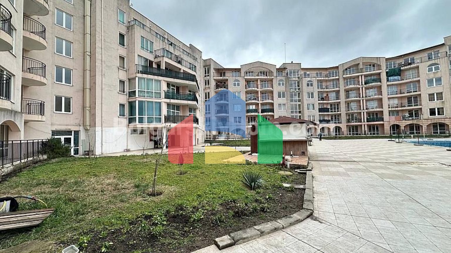 Двокімнатна квартира в Хелена Резиденс