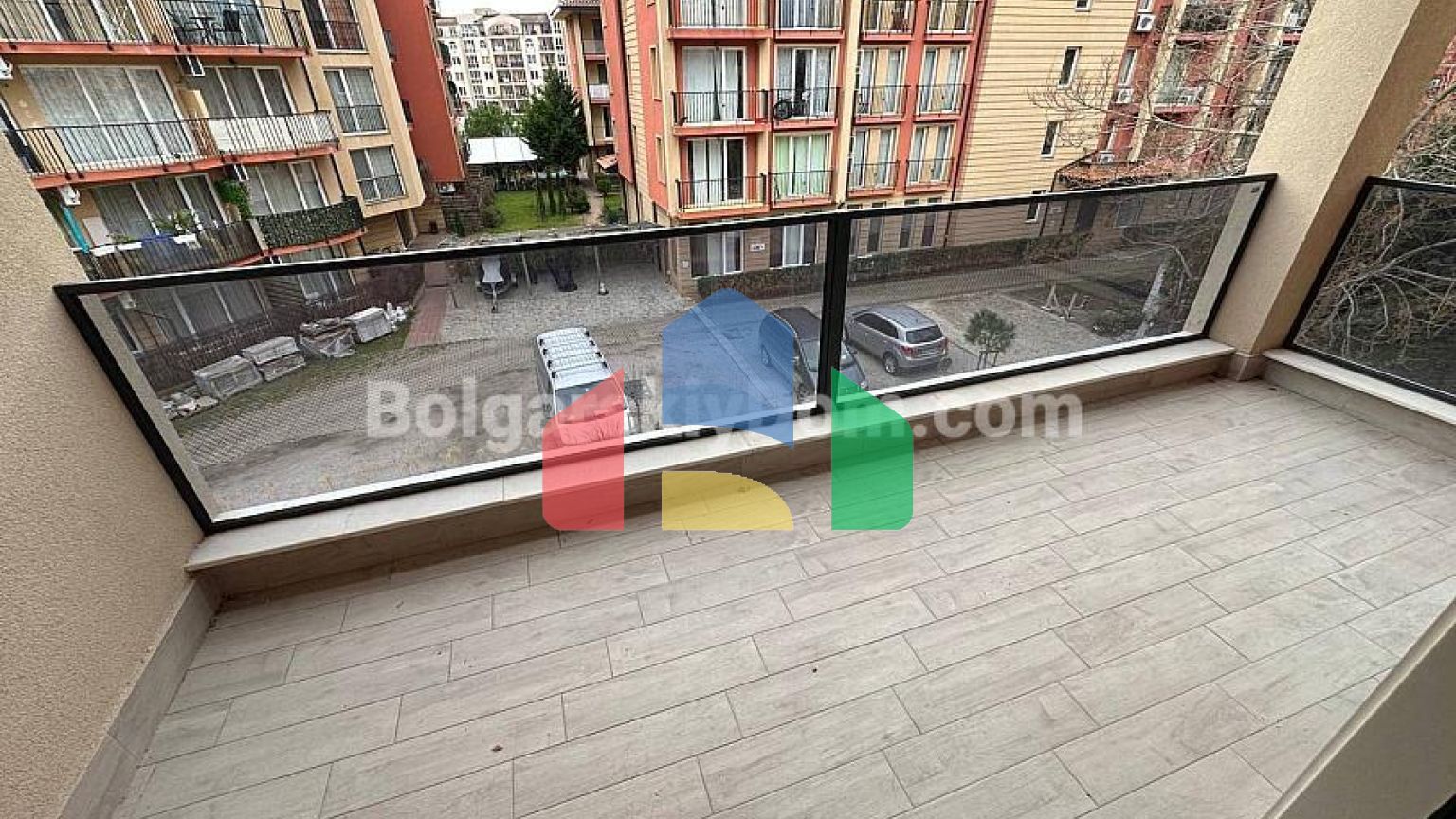 Двокімнатна квартира в Санні В'ю Централ 7