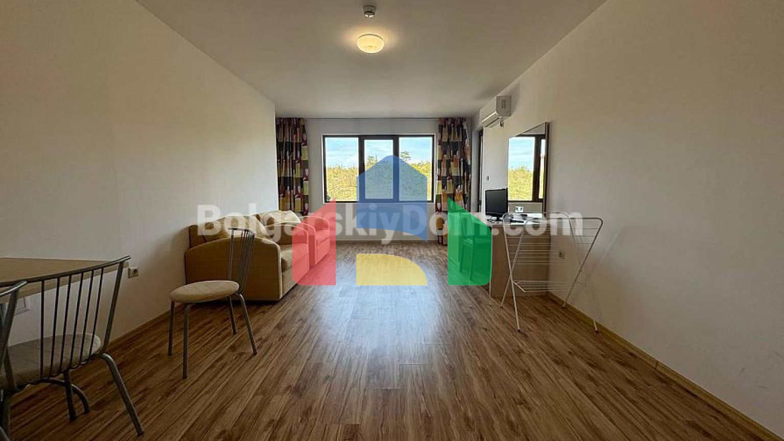 Двокімнатна квартира в Гарденія Хіллс