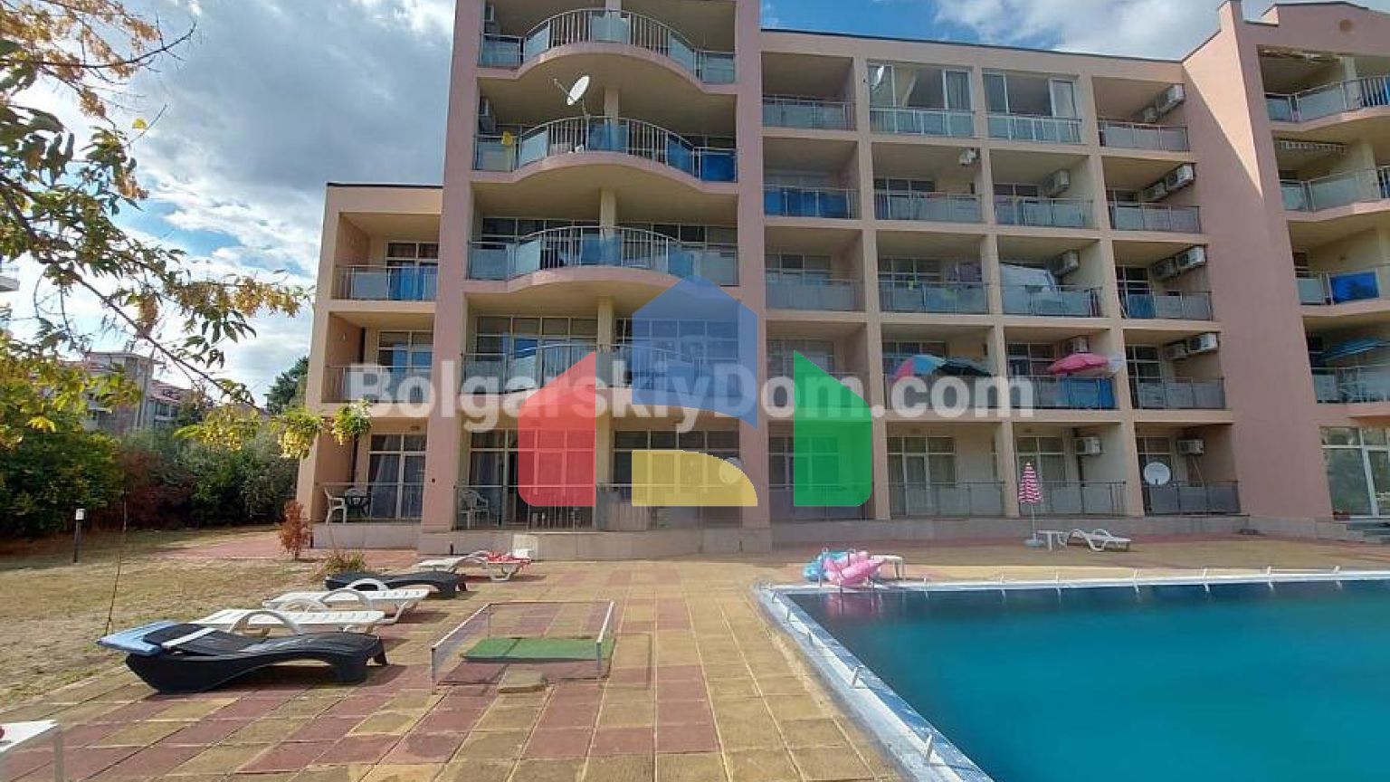 Двокімнатна квартира в Семіраміда Гарден