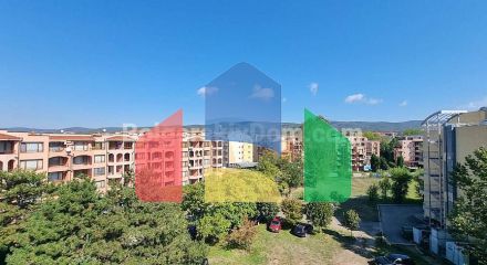 Трикімнатна квартира в Пасифік