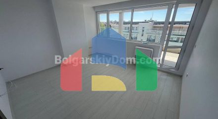 Квартира-студія в Ж'адор Сікрет Гарден