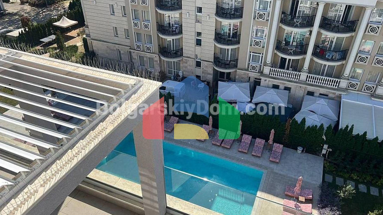 Квартира-студія в Ж'адор Сікрет Гарден