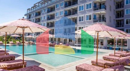 Квартира-студія в Ж'адор Сікрет Гарден