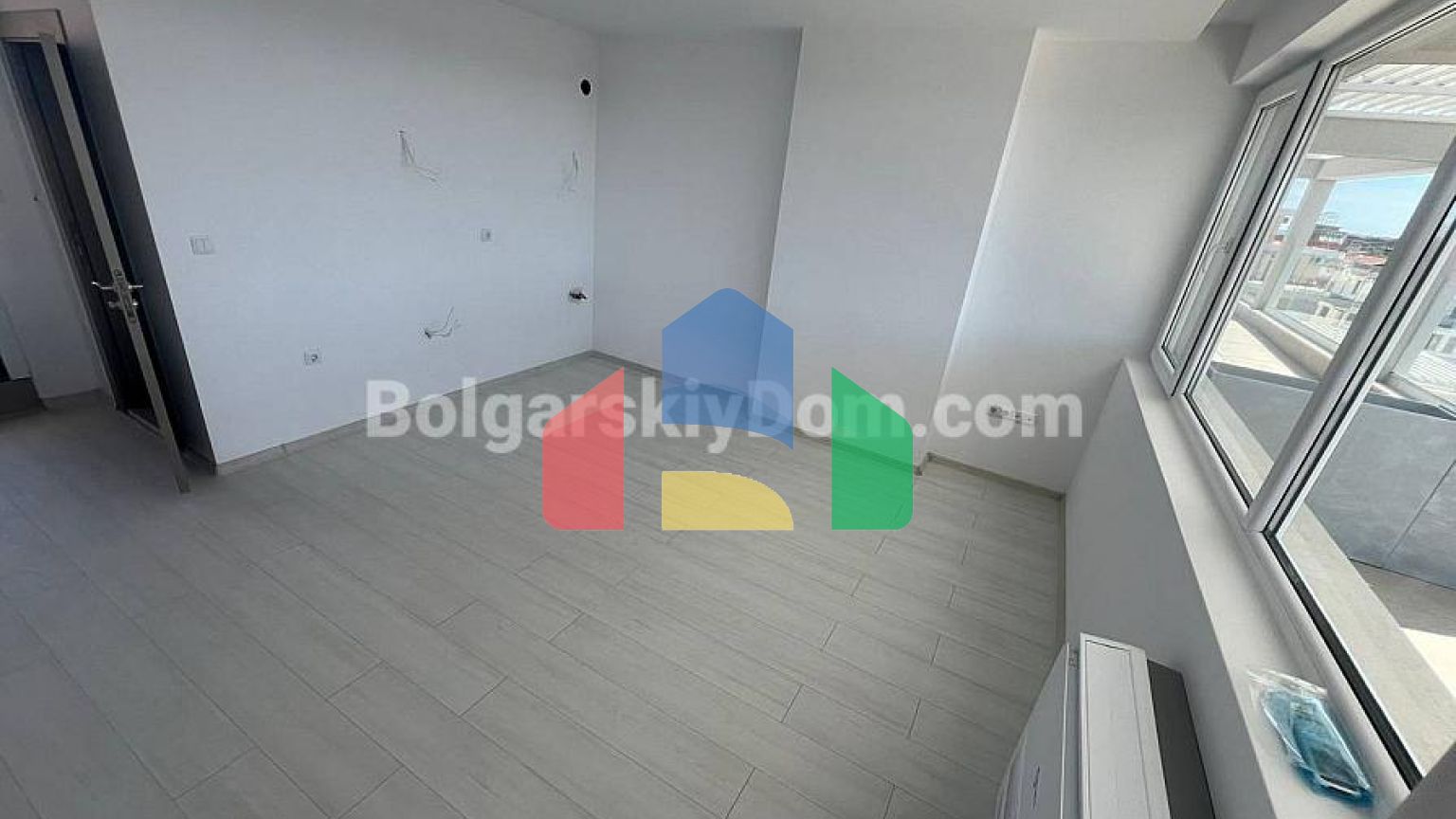 Квартира-студія в Ж'адор Сікрет Гарден