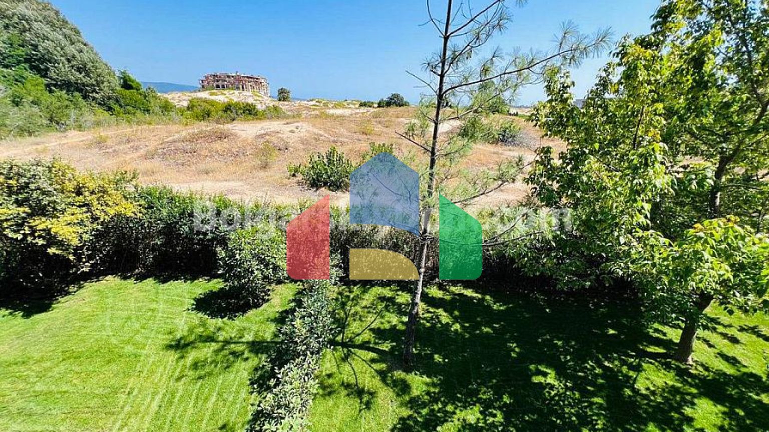 Двокімнатна квартира в Жадор Дюн