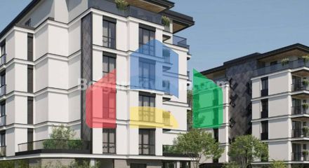 Двокімнатна квартира в Емілія Романа Есте