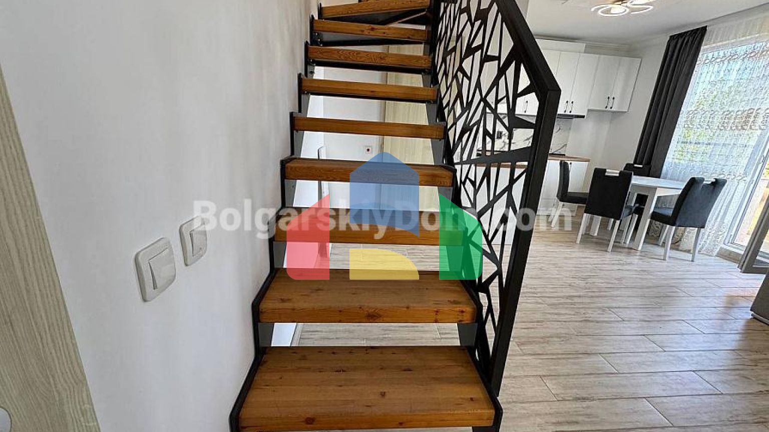 Трикімнатна квартира в Віп Зона