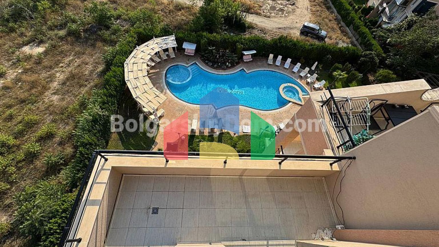 Трикімнатна квартира в Віп Зона