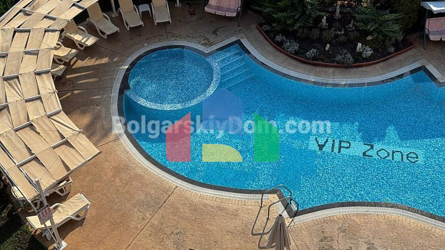 Трикімнатна квартира в Віп Зона