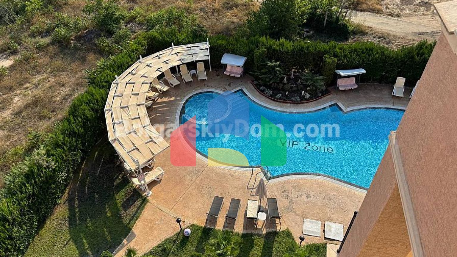 Трикімнатна квартира в Віп Зона